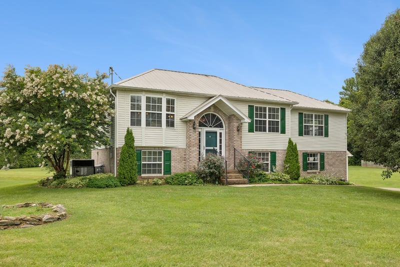 2501 Golden Pond Ln, Spring Hill, TN 37174