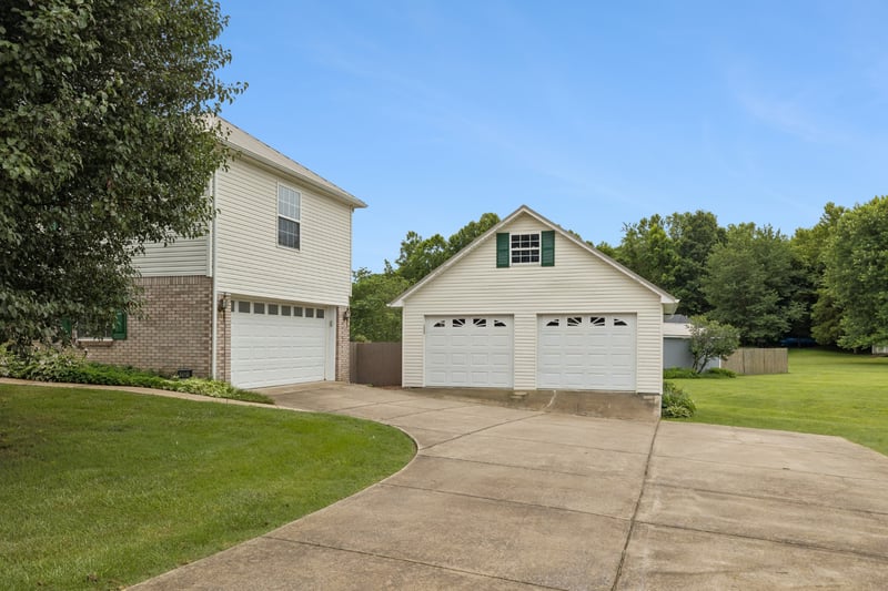 2501 Golden Pond Ln, Spring Hill, TN 37174