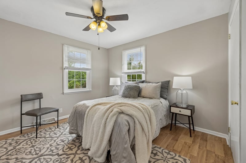1306 Allen Rd, Burns, TN 37029