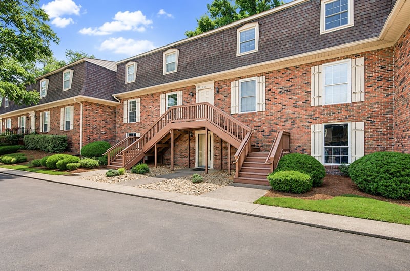 1100 W Main St #D5, Franklin, TN 37064