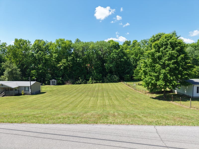 0 Briarwood Dr Lot 13, Charlotte, TN 37036
