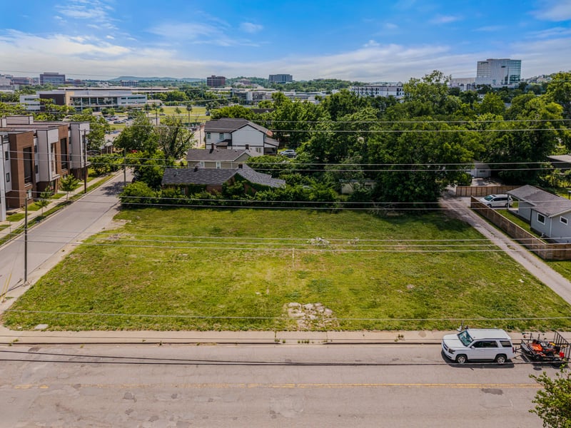 616 26th Ave N, Nashville, TN 37209