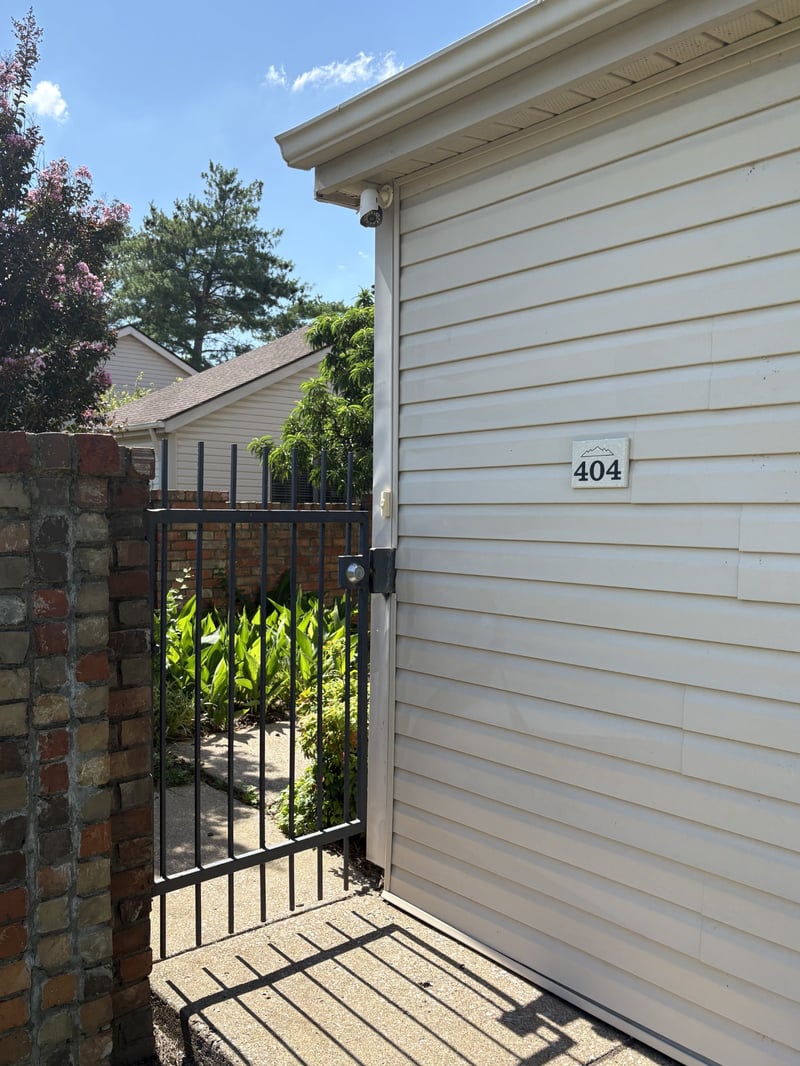 404 Laurel Hill Dr, Old Hickory, TN 37138