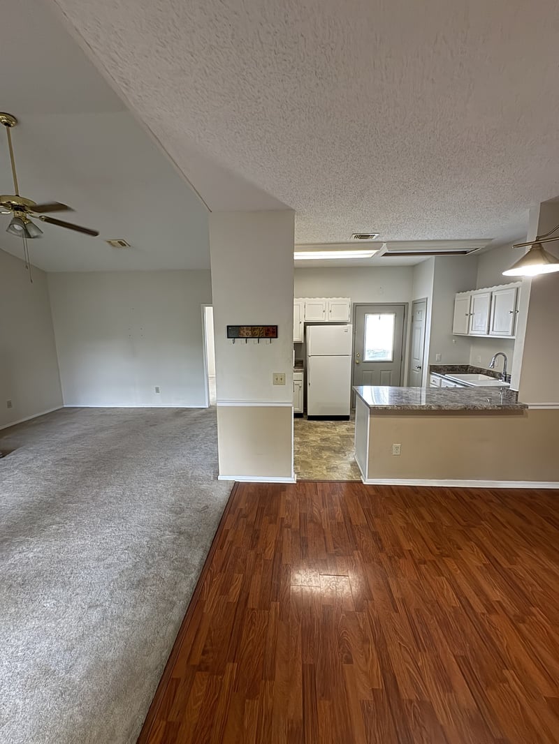 404 Laurel Hill Dr, Old Hickory, TN 37138