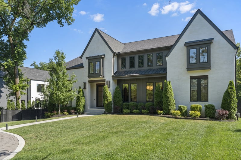 935 Battery Ln, Nashville, TN 37220