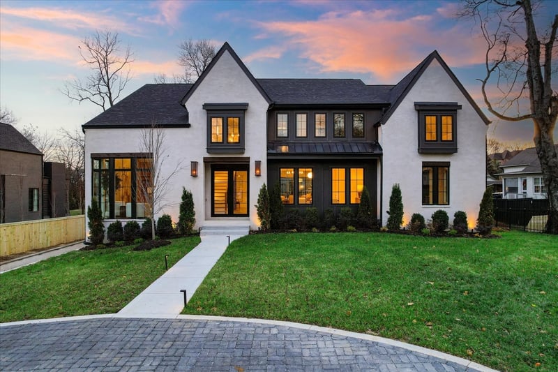 935 Battery Ln, Nashville, TN 37220