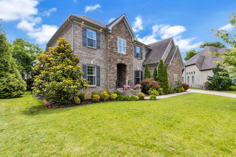 833 Stone Mill Cir, Murfreesboro, TN 37130