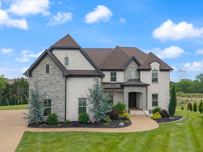 2902 Carisbrooke Dr, Mount Juliet, TN 37122