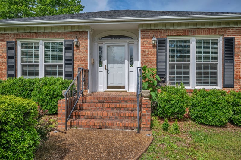 4125 Highway 48 N, Charlotte, TN 37036