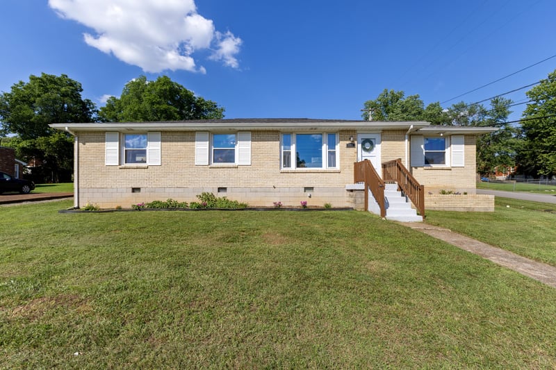 227 Bonnaridge Dr, Hermitage, TN 37076