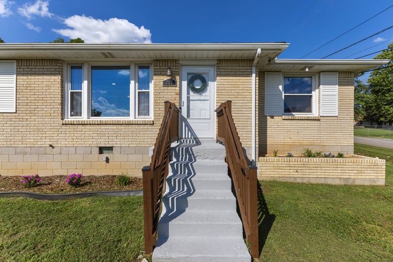 227 Bonnaridge Dr, Hermitage, TN 37076