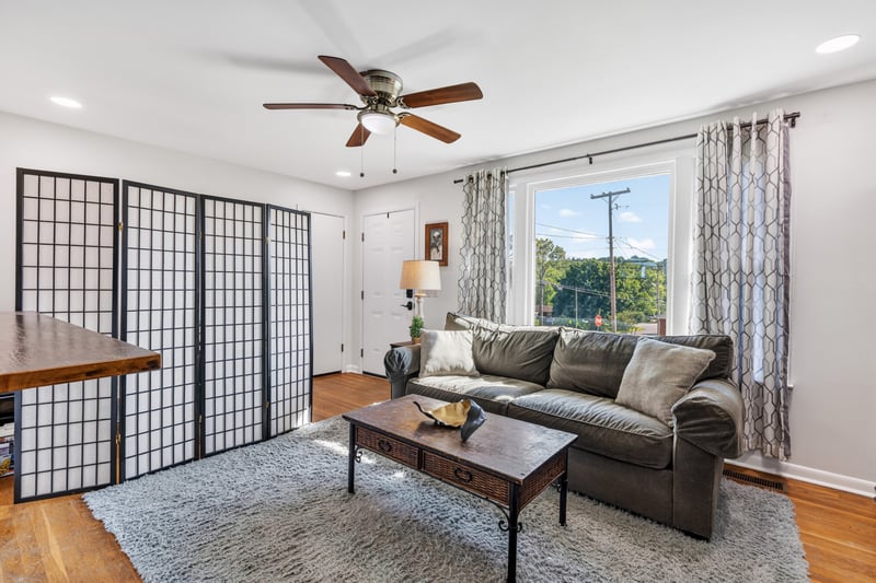 227 Bonnaridge Dr, Hermitage, TN 37076