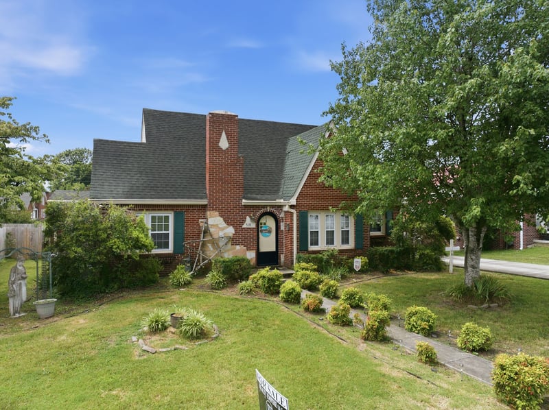 518 Jefferson Ave E, Carthage, TN 37030