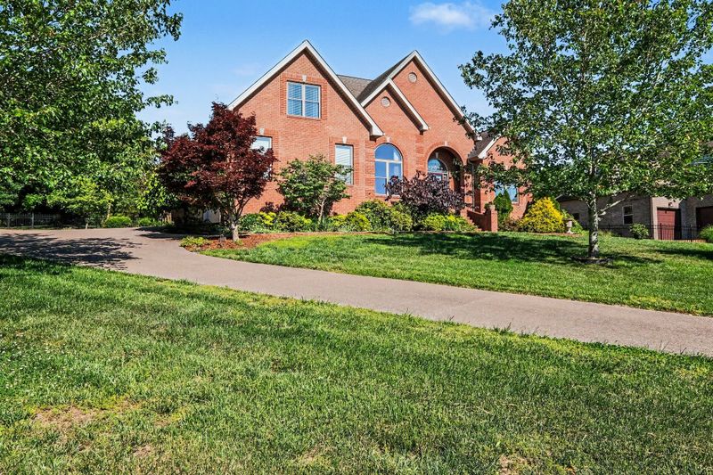 110 Briana Rd, Lebanon, TN 37087