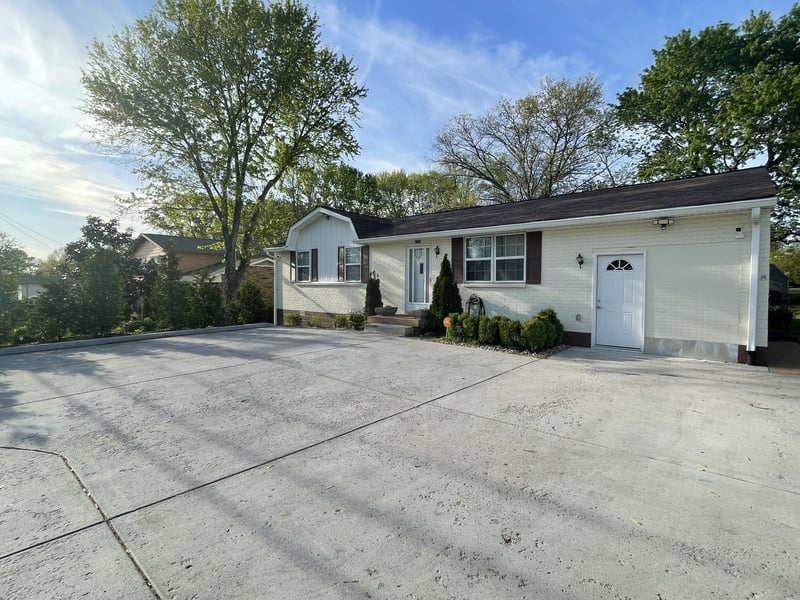 708 Richards Rd, Antioch, TN 37013
