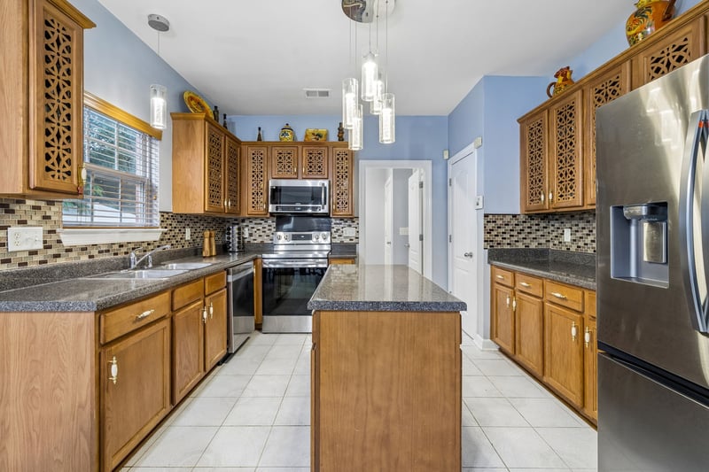 2133 Christina Ct, Hermitage, TN 37076