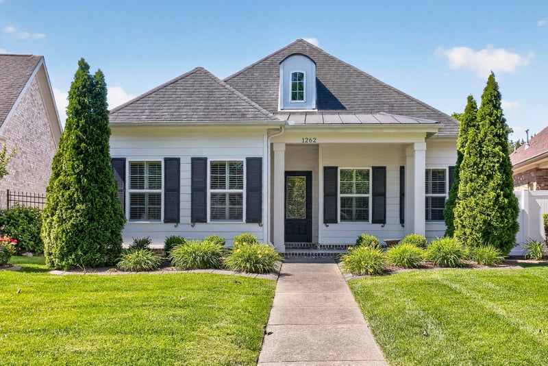 1262 Charleston Blvd, Murfreesboro, TN 37130