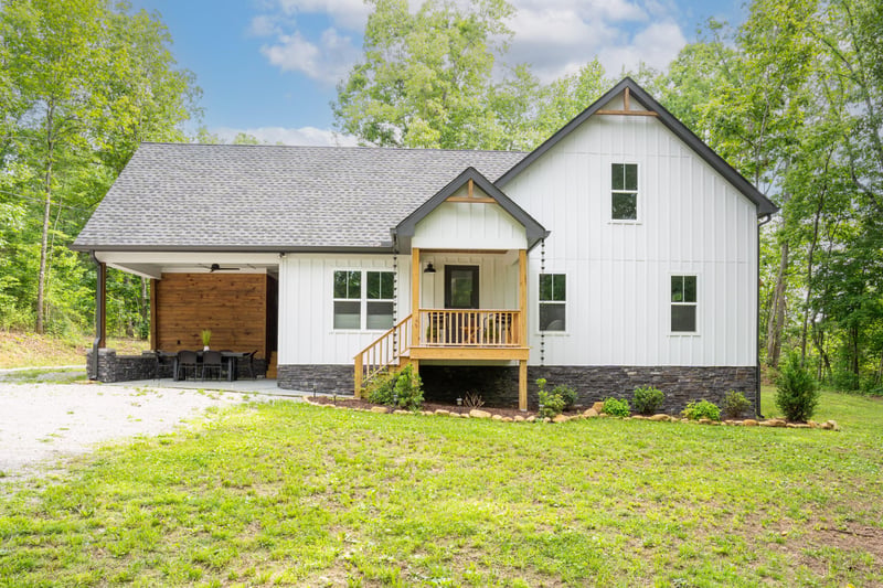 1145 Daniels Rd, Trenton, GA 30752