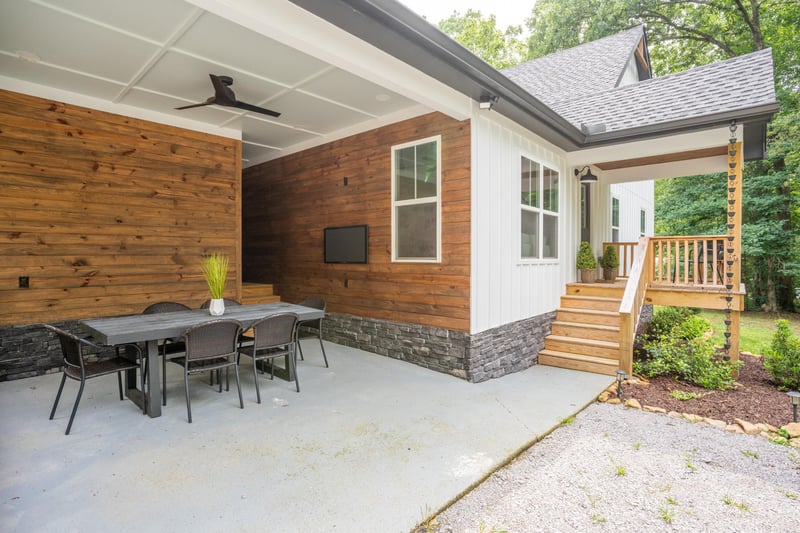 1145 Daniels Rd, Trenton, GA 30752
