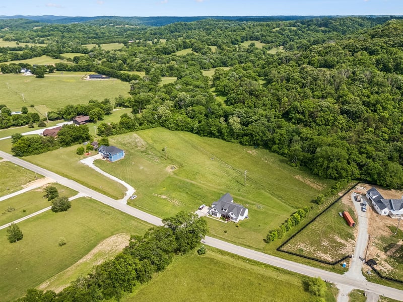 3001 Valley Creek Rd, Culleoka, TN 38451