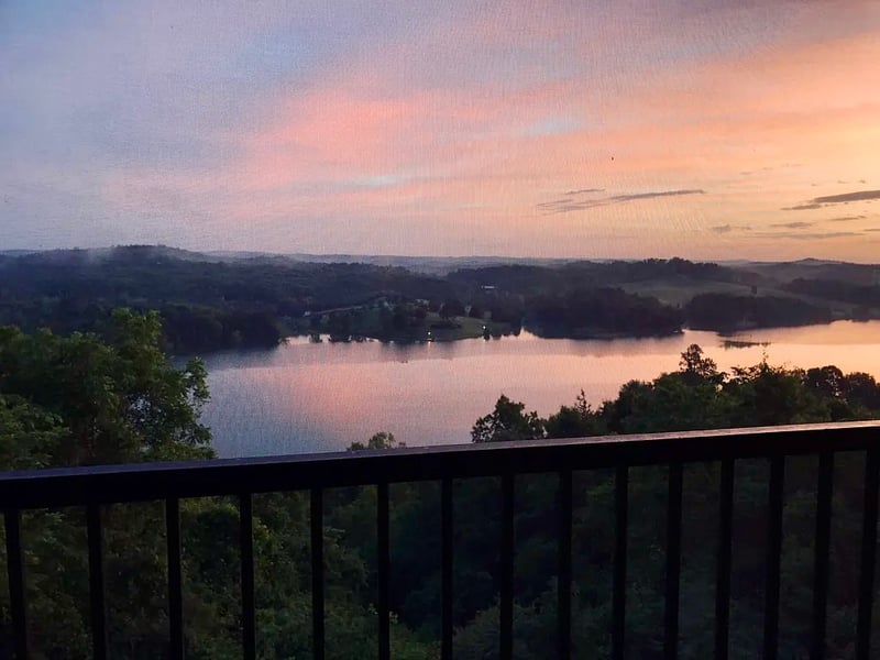 795 Red Bud Ln, Sevierville, TN 37876