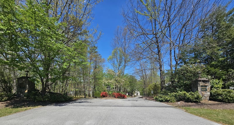 0 Maggie Bluff Lot 6, Lookout Mountain, GA 30750