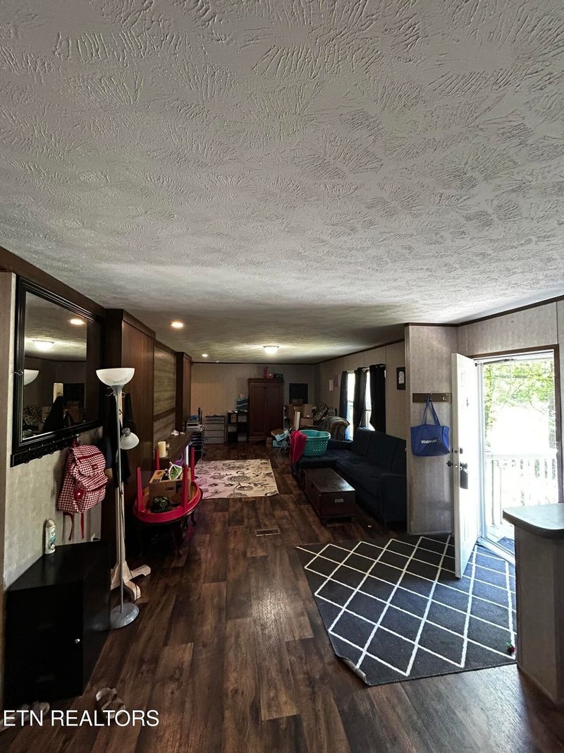 1796 Pine Grove Providence Rd, Loudon, TN 37774