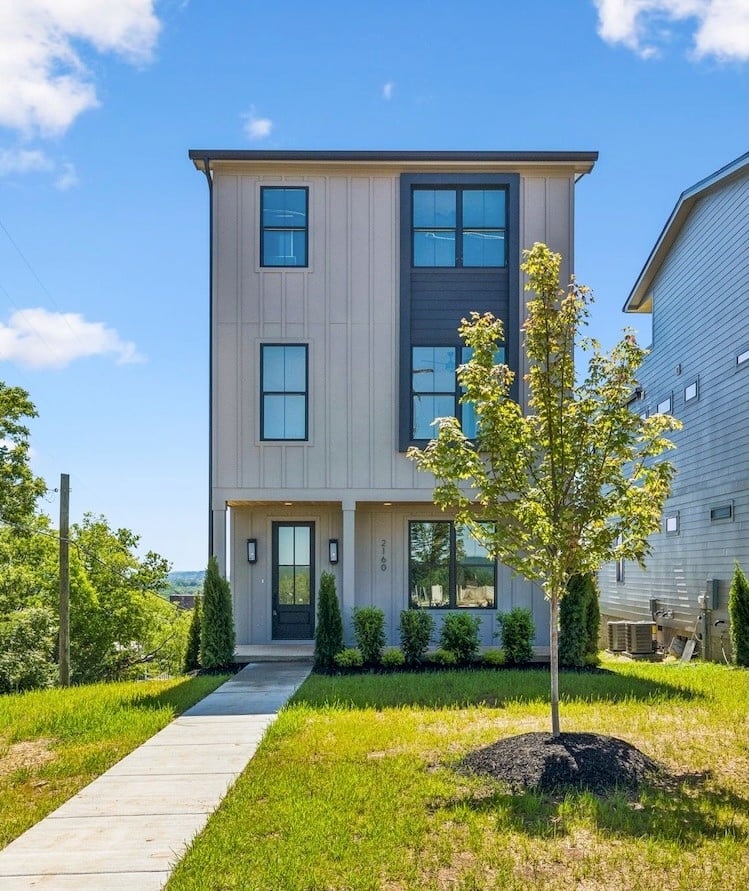 2160 Summitt Ave, Nashville, TN 37218