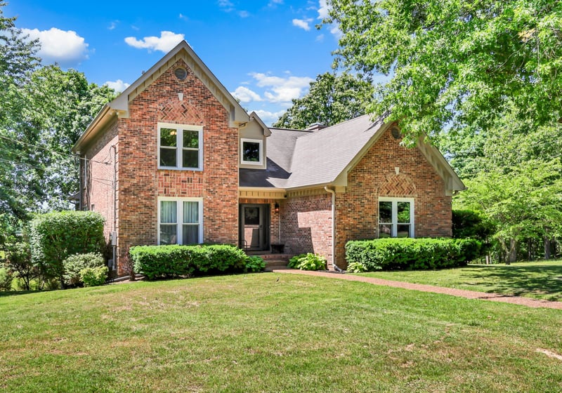 200 Plantation Ct, Dickson, TN 37055