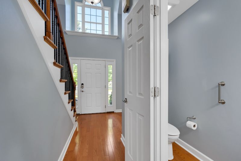 1318 Davy Crockett Dr, Murfreesboro, TN 37129