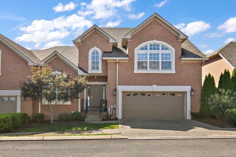 1005 Peck Pl, Hendersonville, TN 37075