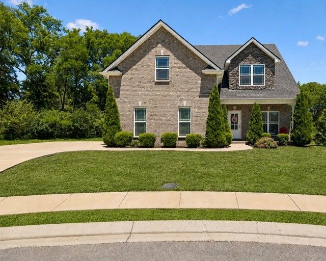 3024 Columnar Ct, Murfreesboro, TN 37129