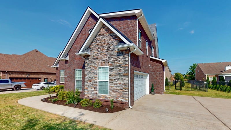 5016 Lady Thatcher Dr, Murfreesboro, TN 37129