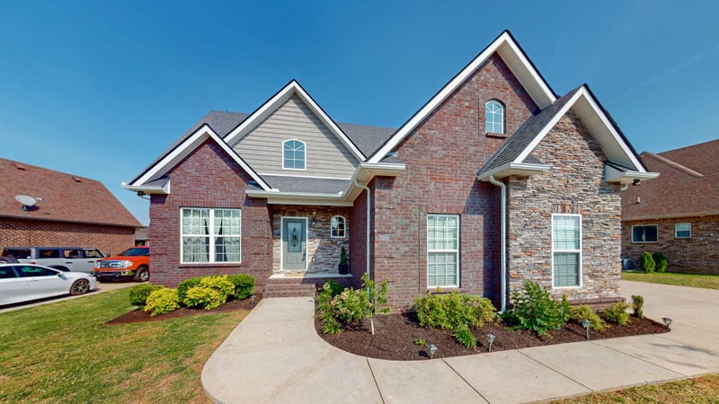5016 Lady Thatcher Dr, Murfreesboro, TN 37129