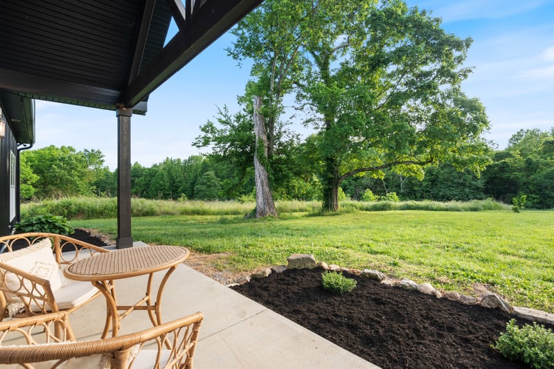 1027 Lockridge Ln, Ashland City, TN 37015