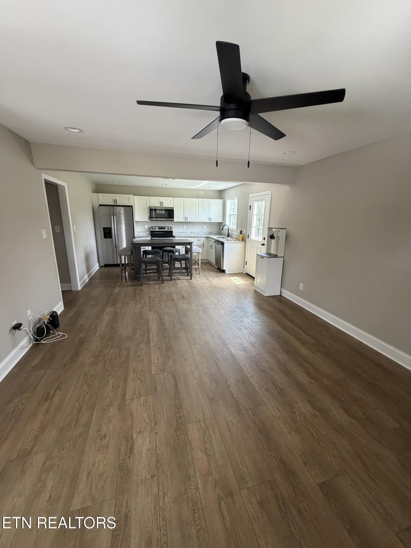 334 N Wright Rd, Alcoa, TN 37701