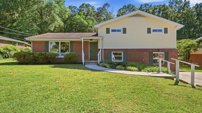 124 Coffman Dr, Fort Oglethorpe, GA 30742