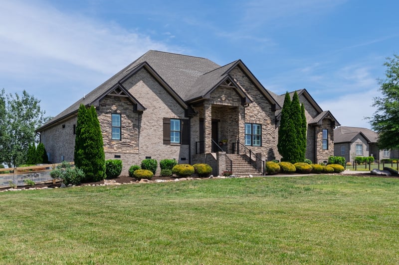 1196 Liberty Ln, Gallatin, TN 37066