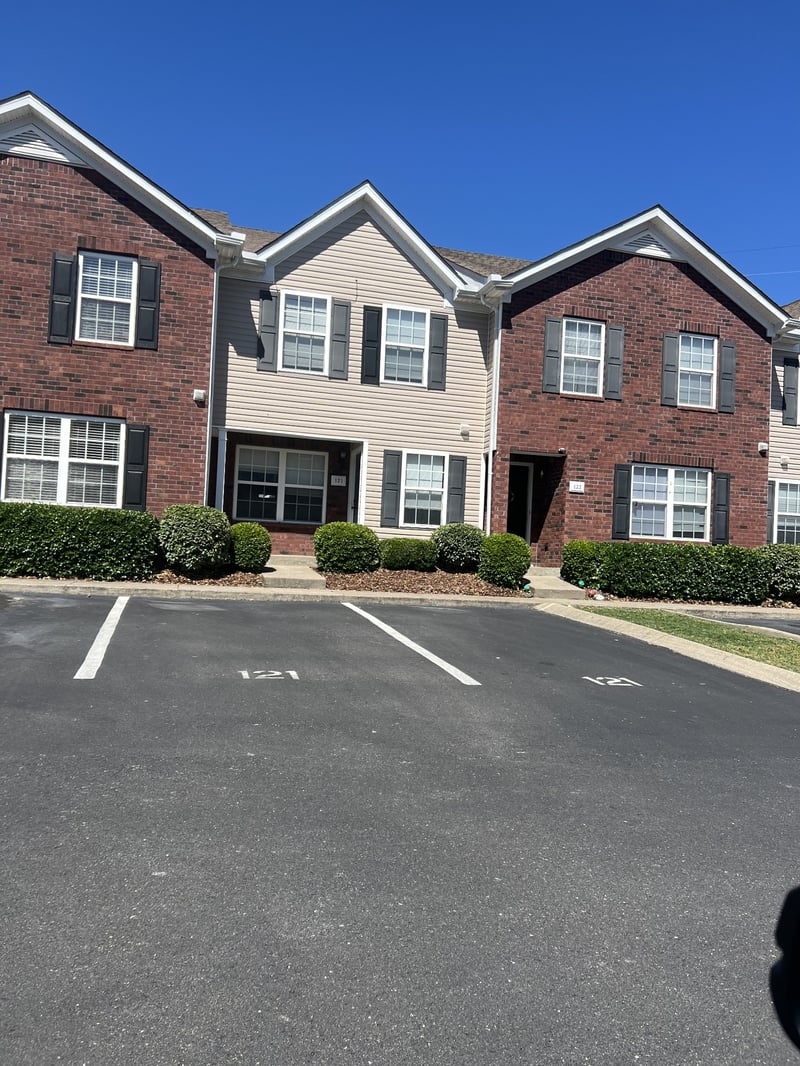 121 Oak Valley Cir, Smyrna, TN 37167