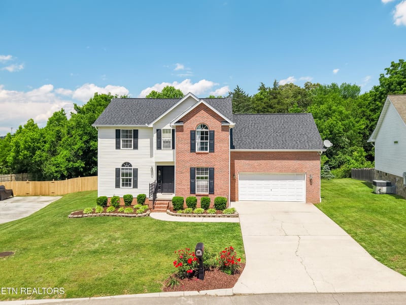 7114 Hannah Brook Rd, Knoxville, TN 37918