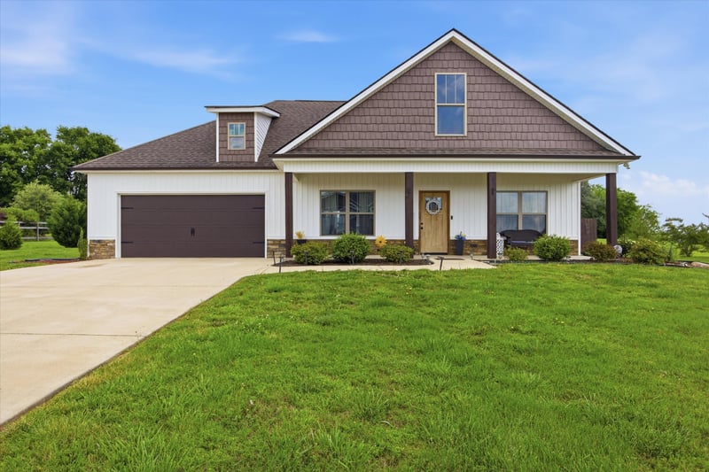 14 Farm View Cir, Rock Spring, GA 30739