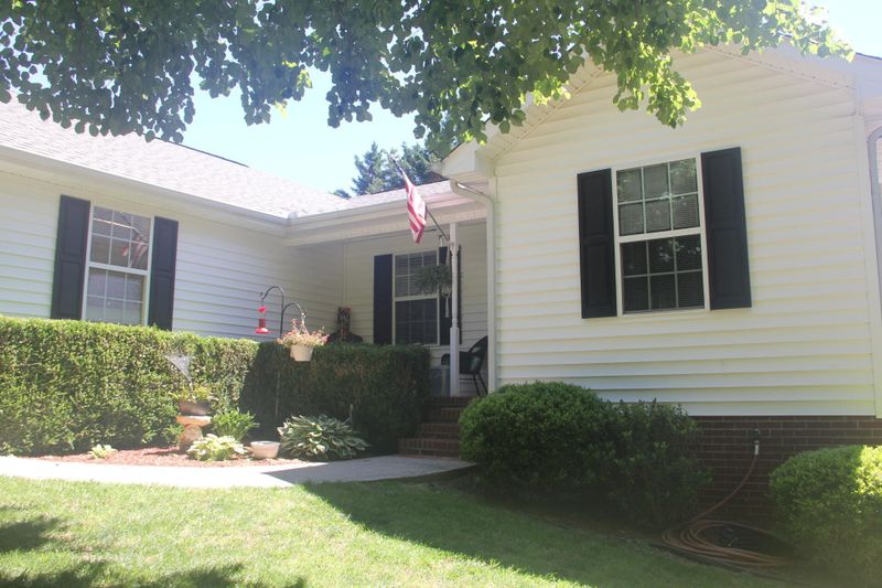 3718 Salem Valley Rd, Ringgold, GA 30736