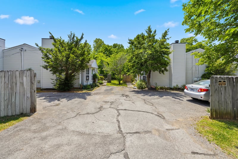 3011 Casa Dr, Nashville, TN 37214