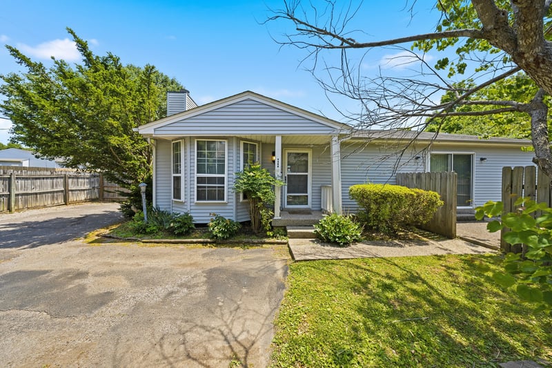 3011 Casa Dr, Nashville, TN 37214