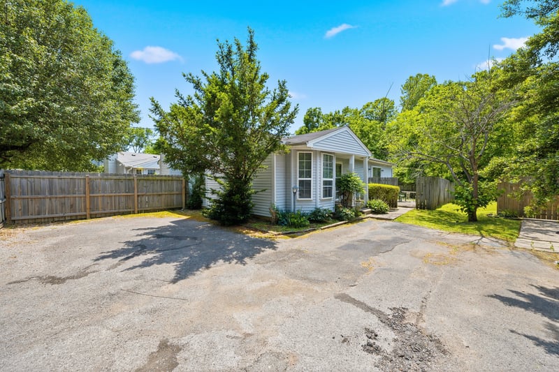 3011 Casa Dr, Nashville, TN 37214