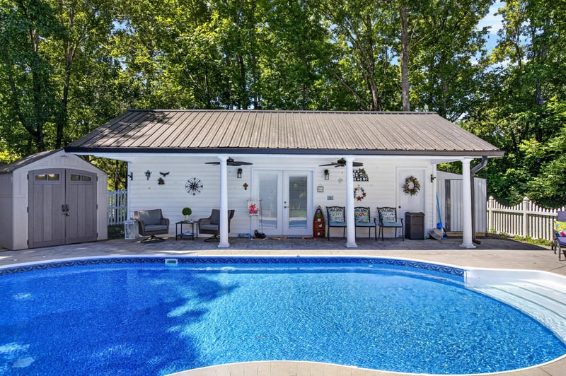 3210 Cross Roads Dr, Rocky Face, GA 30740