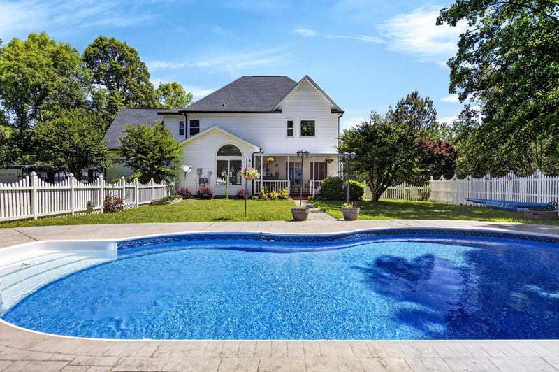 3210 Cross Roads Dr, Rocky Face, GA 30740
