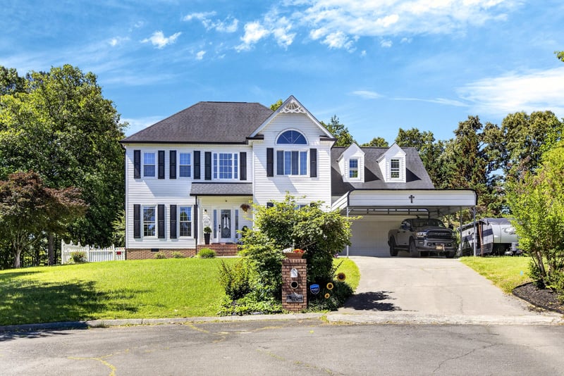 3210 Cross Roads Dr, Rocky Face, GA 30740