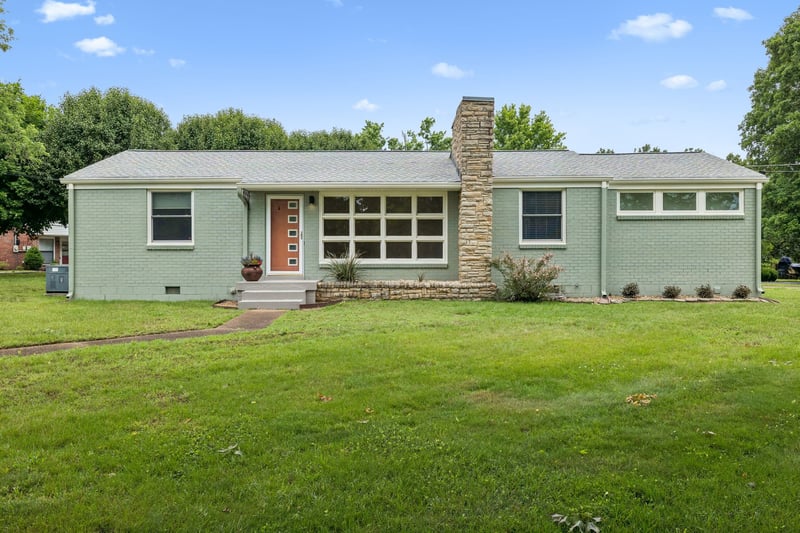 907 Joyce Ln, Nashville, TN 37216