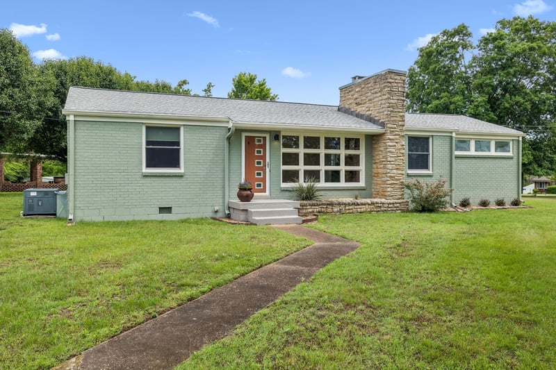 907 Joyce Ln, Nashville, TN 37216